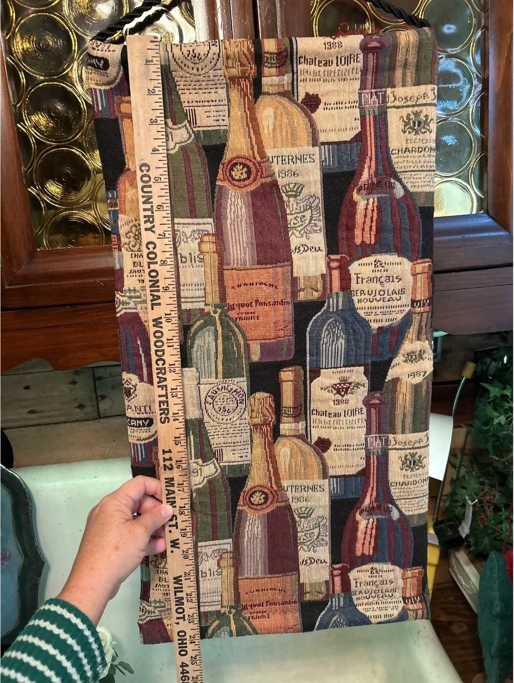 Wine Bottle Themed Wall Hanging Tapestry with Rope Hanger